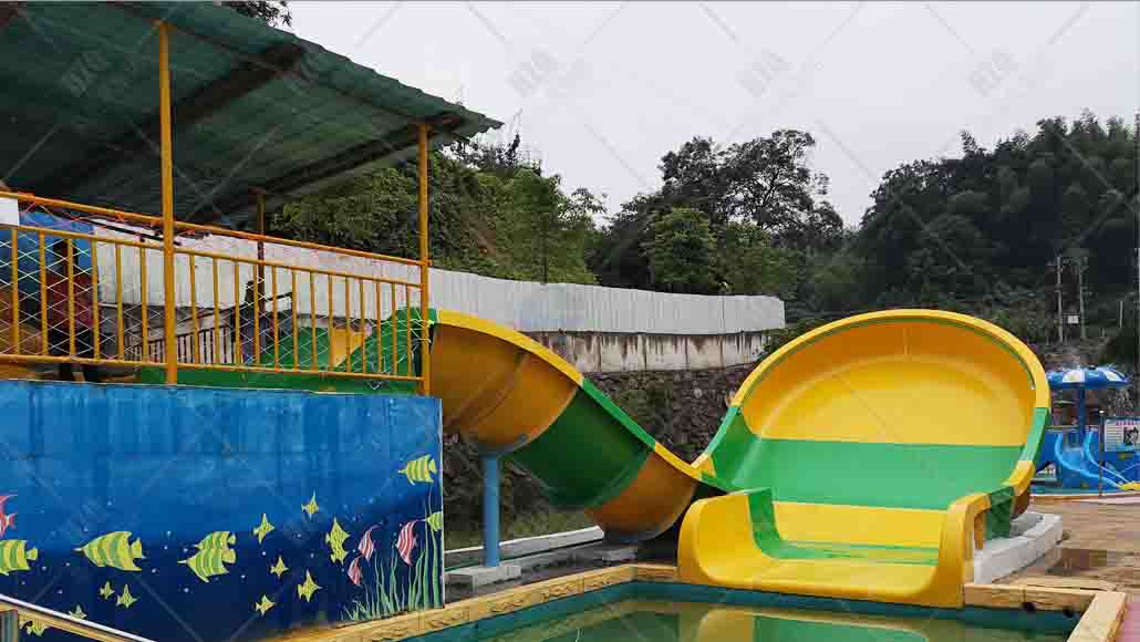 益陽九龍洞-山水樂園安裝完畢，近日即將試營業(yè)